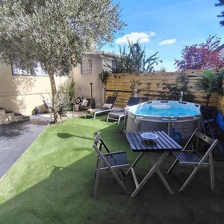 Vakantiehuis Havre De Paix, Piscine Privee Et Jardin Secret *